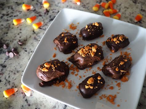 diy-butterfinger-using-candy-corn-to-make image