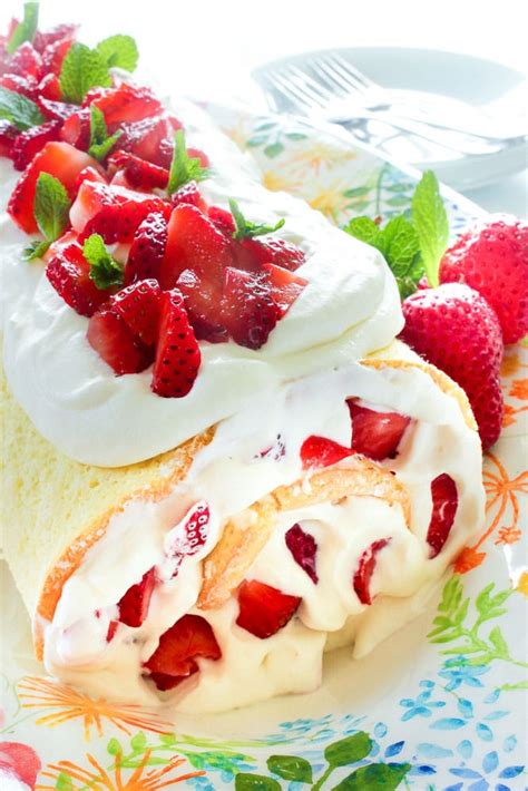 easy-strawberry-cake-roll-delicious-on-a-dime image