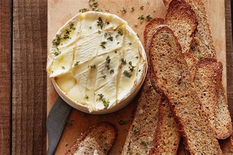 baked-camembert-whats-gaby-cooking image