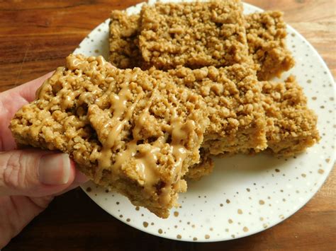 peanut-butter-crumble-oatmeal-bars-drizzle-me-skinny image