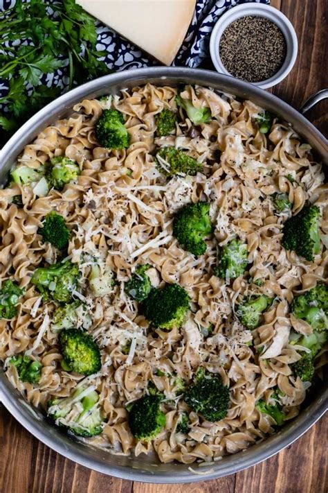 chicken-broccoli-skillet-dinner-30-minute-meal image