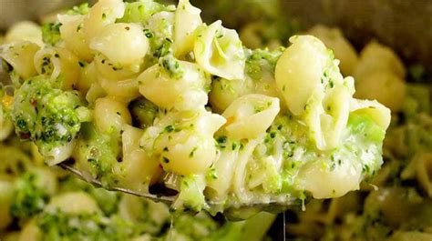 really-quick-broccoli-pasta image