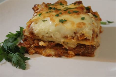 easy-homemade-lasagna-recipe-i-heart image