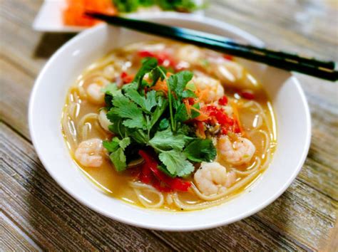 healthy-spicy-shrimp-pho-clean-eating-9010 image