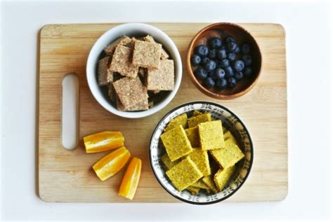 2-easy-vegan-crackers-cheezy-squares-cinnamon image