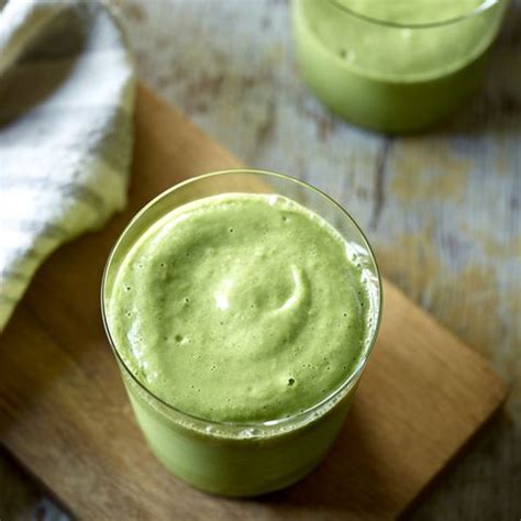 35-healthy-smoothie-recipes-to-make-for-breakfast-in image