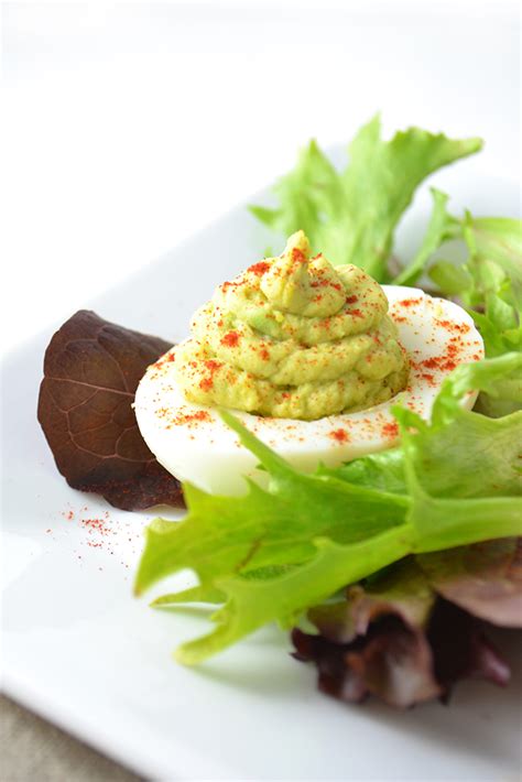 whole30-avocado-deviled-eggs-fridge-to-fork image