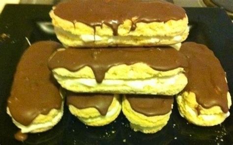 fake-chocolate-eclairs-how-to-bake-an-eclair-recipe-by image