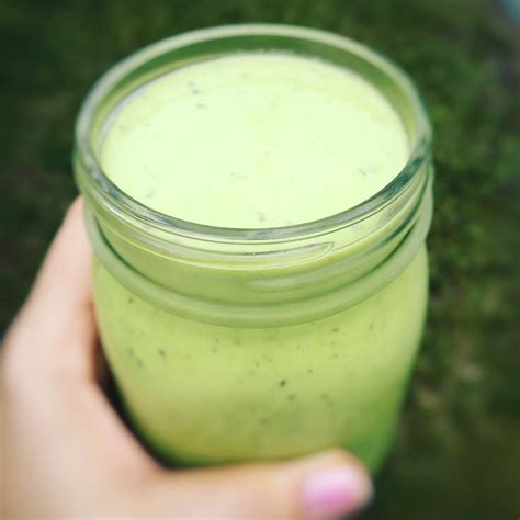 glowy-goddess-smoothie-directions-calories-nutrition image
