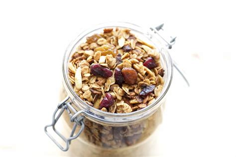 how-to-make-granola-in-the-crock-pot-barefeet-in image