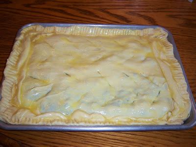 italian-three-cheese-spinach-and-broccoli-pie-with-puff image