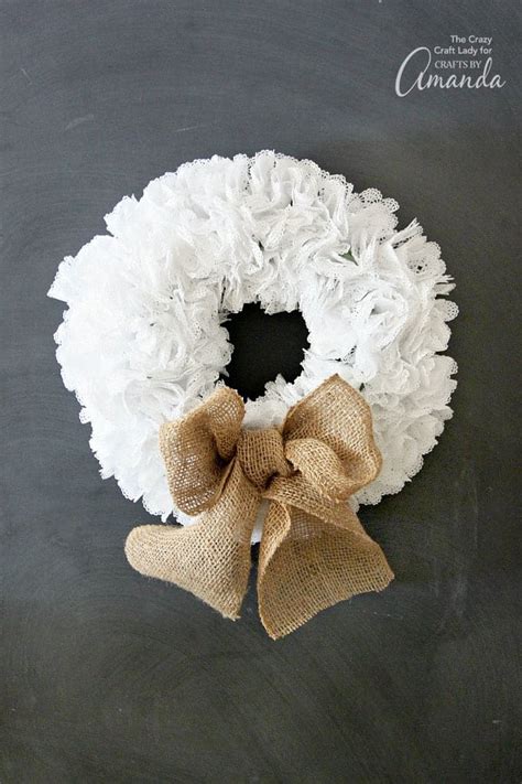 doily-wreath-a-simple-and-beautiful-wreath-for-any-season image