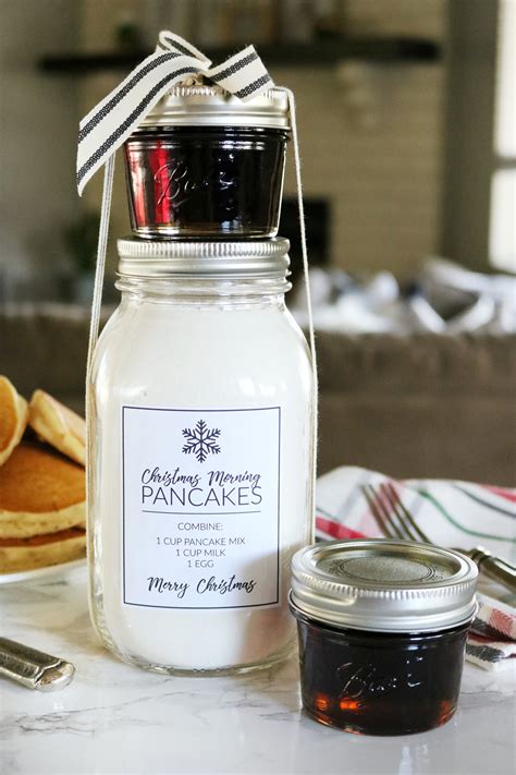 christmas-morning-pancakes-in-a-jar-gift-idea-with image