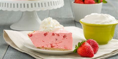 strawberry-milkshake-pie-recipe-cool-whip-desserts image