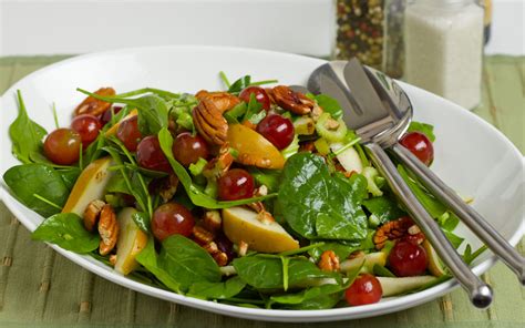 pear-and-pecan-salad-recipes-the-10000-toes image