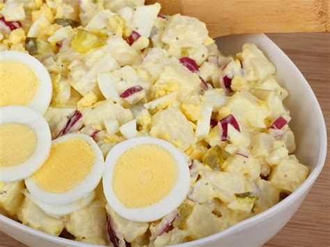 homestyle-potato-salad-recipe-cdkitchencom image