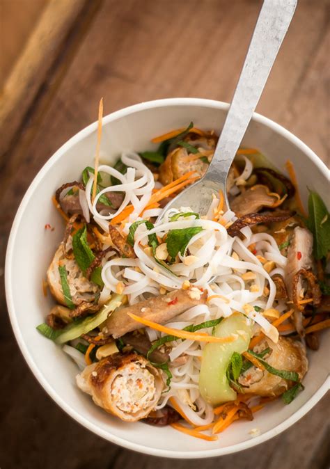 vietnamese-rice-noodle-salad-bowl-recipe-david image