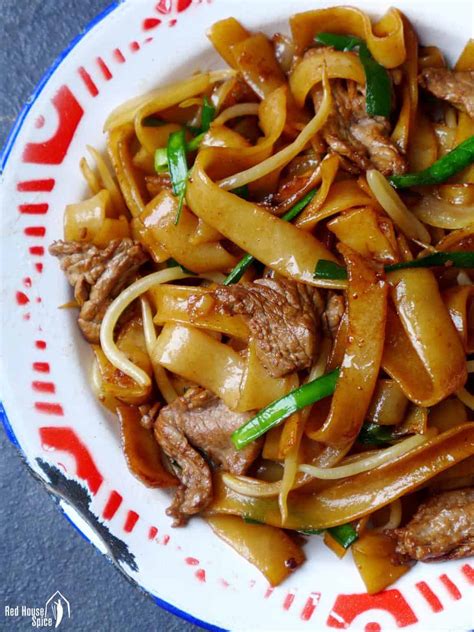 beef-chow-fun-beef-ho-fun-干炒牛河-red-house-spice image
