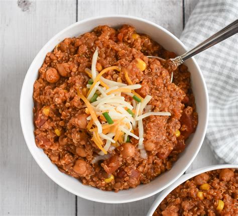 low-fodmap-slow-cooker-vegan-meatless-chili-with image