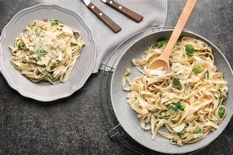 creamy-chicken-and-broccoli-pasta-slender-kitchen image