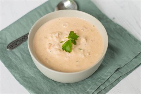 crab-and-shrimp-seafood-bisque-recipe-the-spruce image