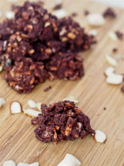 almond-chocolate-nut-clusters-gluten-free image