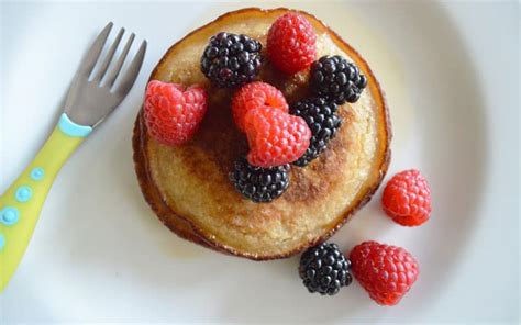 healthy-cinnamon-pancakes-spice-spice-baby image