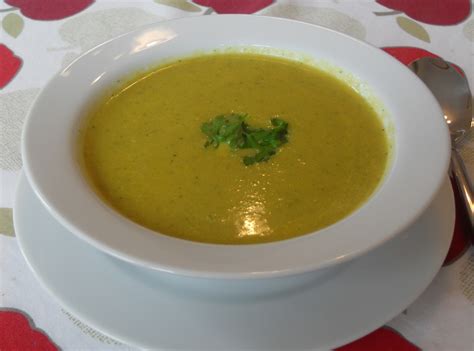carrot-and-parsley-soup-nutritious-delicious-fab-food-4-all image