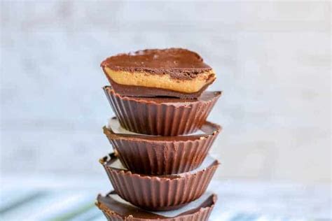 keto-peanut-butter-cup-fat-bombs-linneyville image