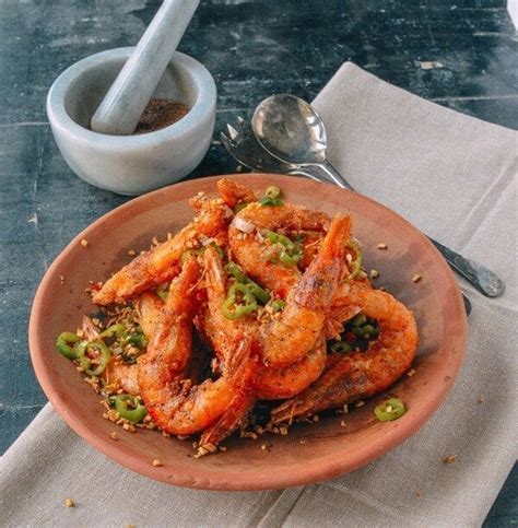 salt-and-pepper-shrimp-the-woks-of-life image