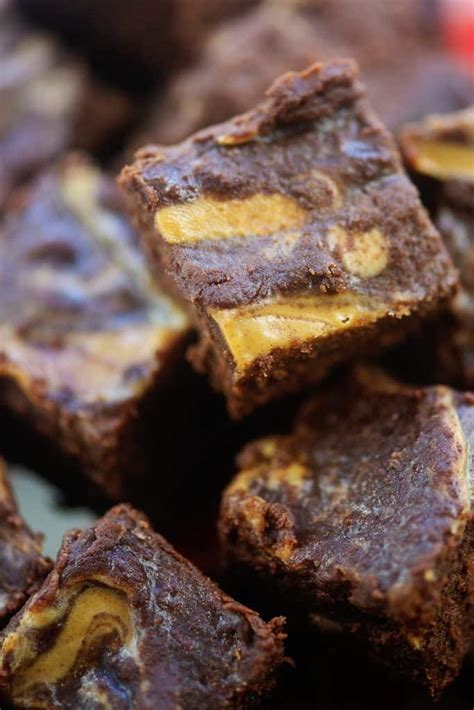keto-chocolate-peanut-butter-fudge-that-low-carb-life image
