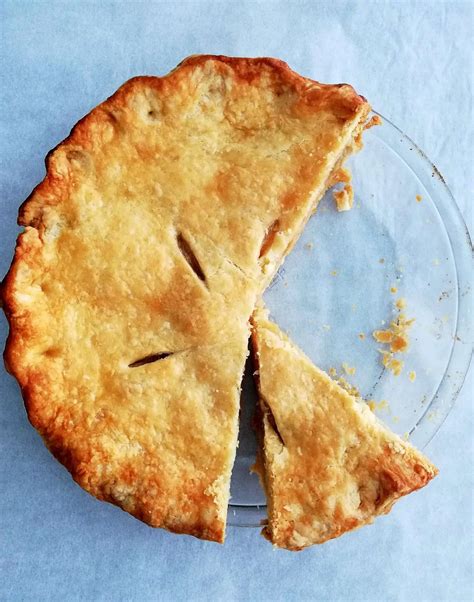 classic-apple-pie-eats-delightful image