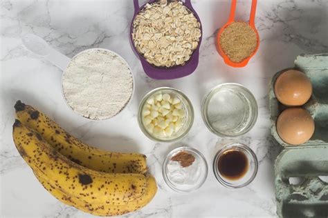 banana-oat-bread-nashi-food image