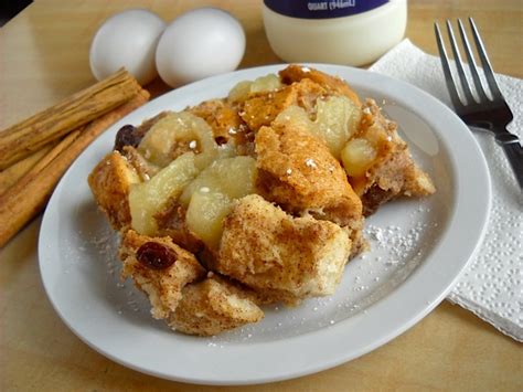cinnamon-apple-bread-pudding-crock-pot image