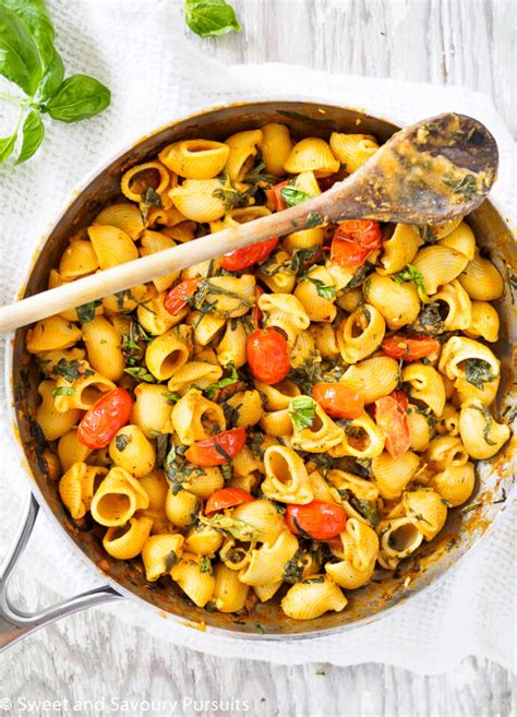 creamy-tomato-and-spinach-pasta-sweet-and-savoury image