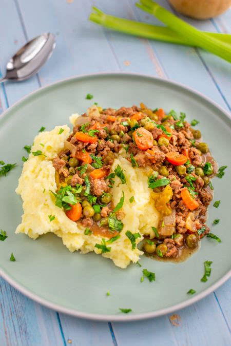 mince-and-tatties-easy-ground-beef-recipe-go-cook image
