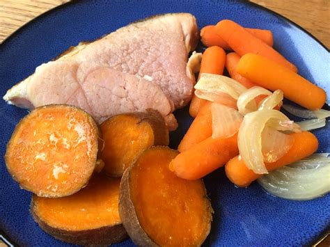crockpot-ham-supper-apron-free-cooking image