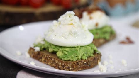 poached-eggs-on-avocado-toast-ctv image