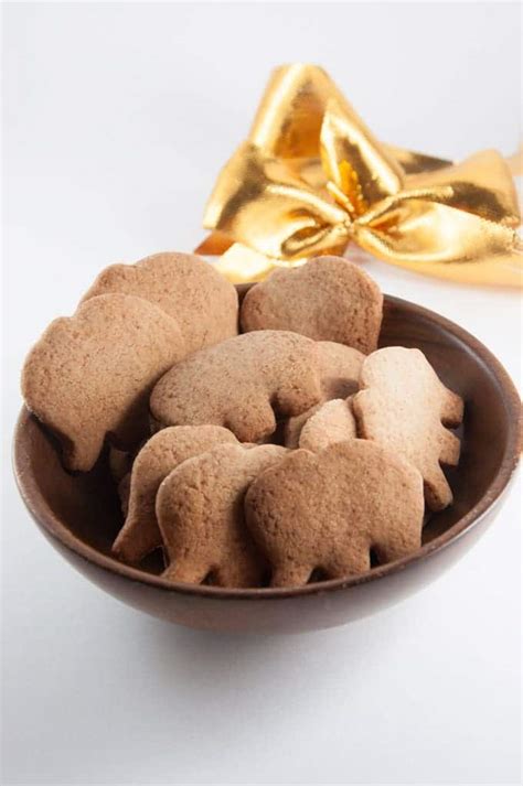 molasses-free-vegan-gingerbread-cookies image