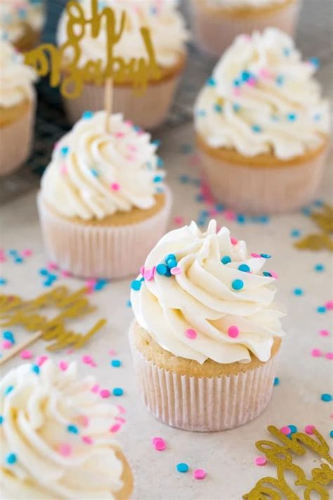 gender-reveal-cupcakes-sugar-spun-run image