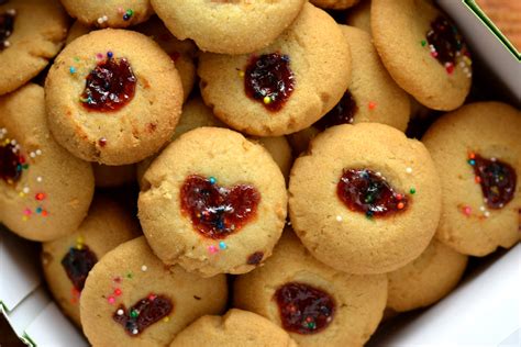 mantecaditos-puerto-rican-guava-thumbprint-cookies image