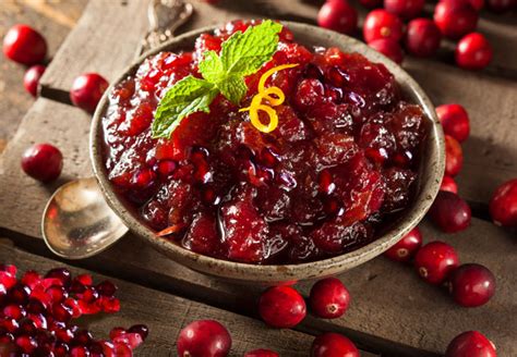 recipe-pomegranate-citrus-cranberry-sauce image