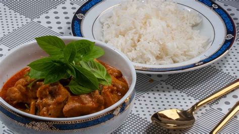 simply-great-thai-coconut-chicken-curry-recipe-with image