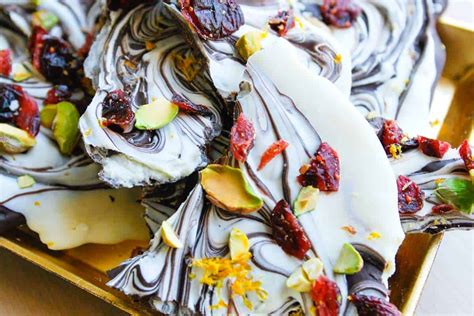 swirled-white-and-dark-chocolate-bark-inspired-taste image