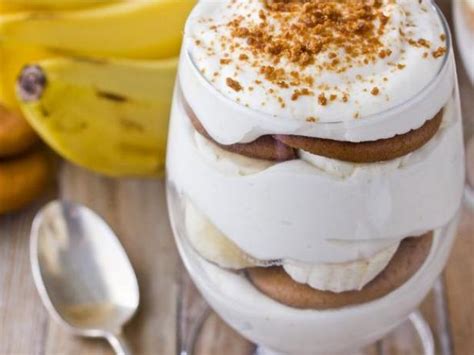 bourbon-banana-pudding-recipe-cooking-channel image