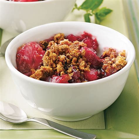 raspberry-pear-granola-crisp-recipe-easy-dessert image