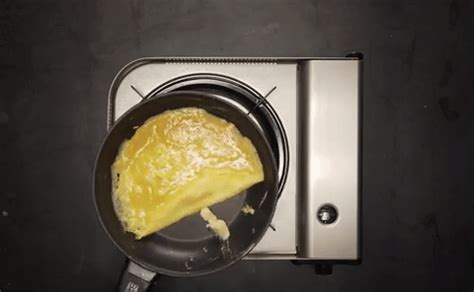 how-to-perfect-the-french-omelet-hint-there-will-be image