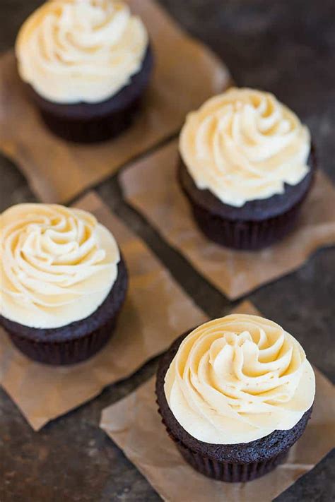 chocolate-cupcakes-with-vanilla-frosting-brown-eyed image