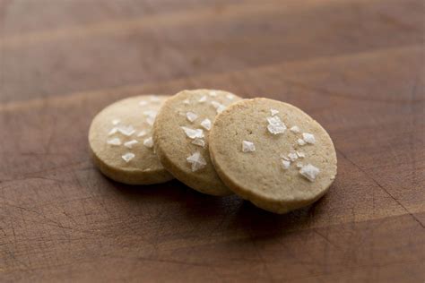 how-to-make-perfect-shortbread-cookies-food-republic image