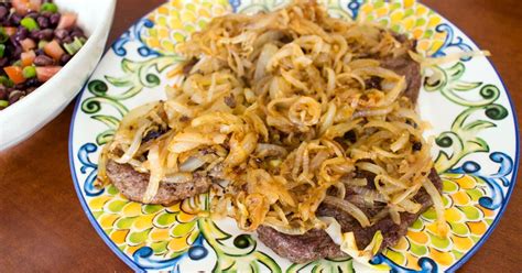 authentic-mexican-bistec-encebollado-steak-and-onion image